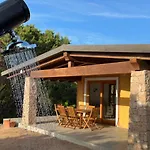 Indipendente, Villa Rena Majore