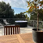 Villa Indipendente, *