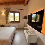 Indipendente, Villa *