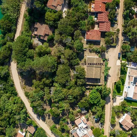 Indipendente, Villa